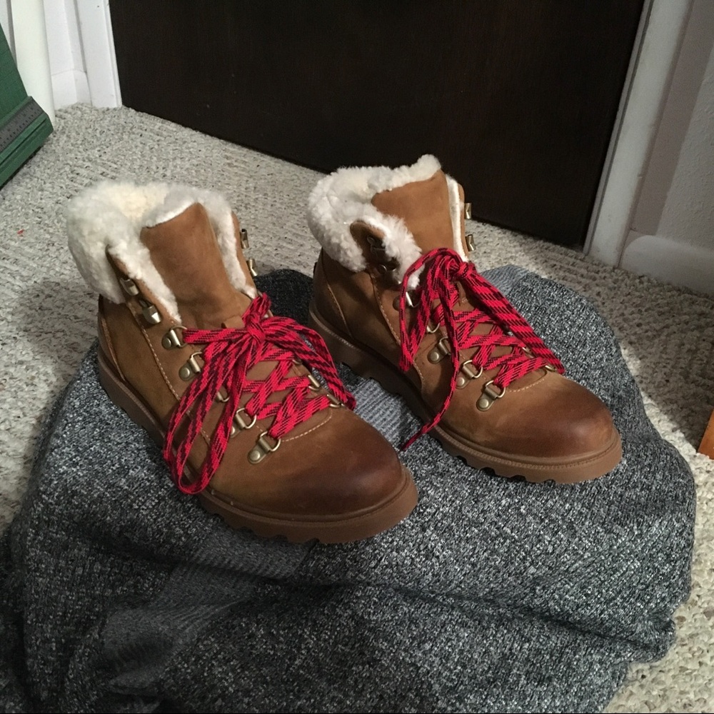 SOREL Women’s Ainsley Conquest Boots